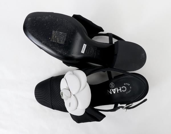 샤넬 까멜리아 슬링백 블랙 화이트 37C