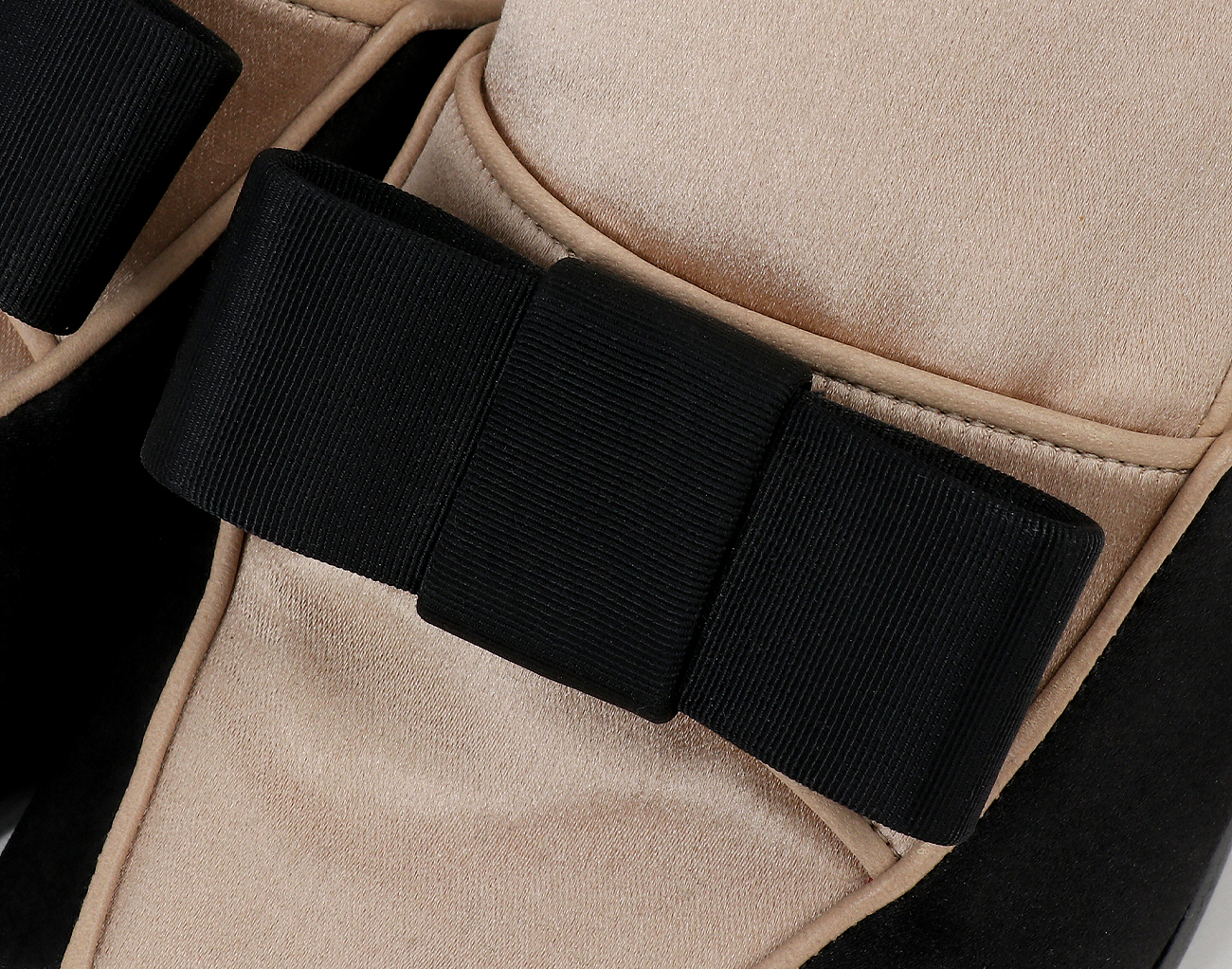 샤넬 오픈 토 보우 앵클 스트랩 로퍼 베이지 블랙 37C