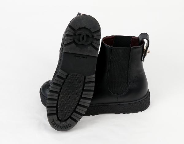 샤넬 백 턴락 CC 첼시 앵클 부츠 블랙 37 1/2C