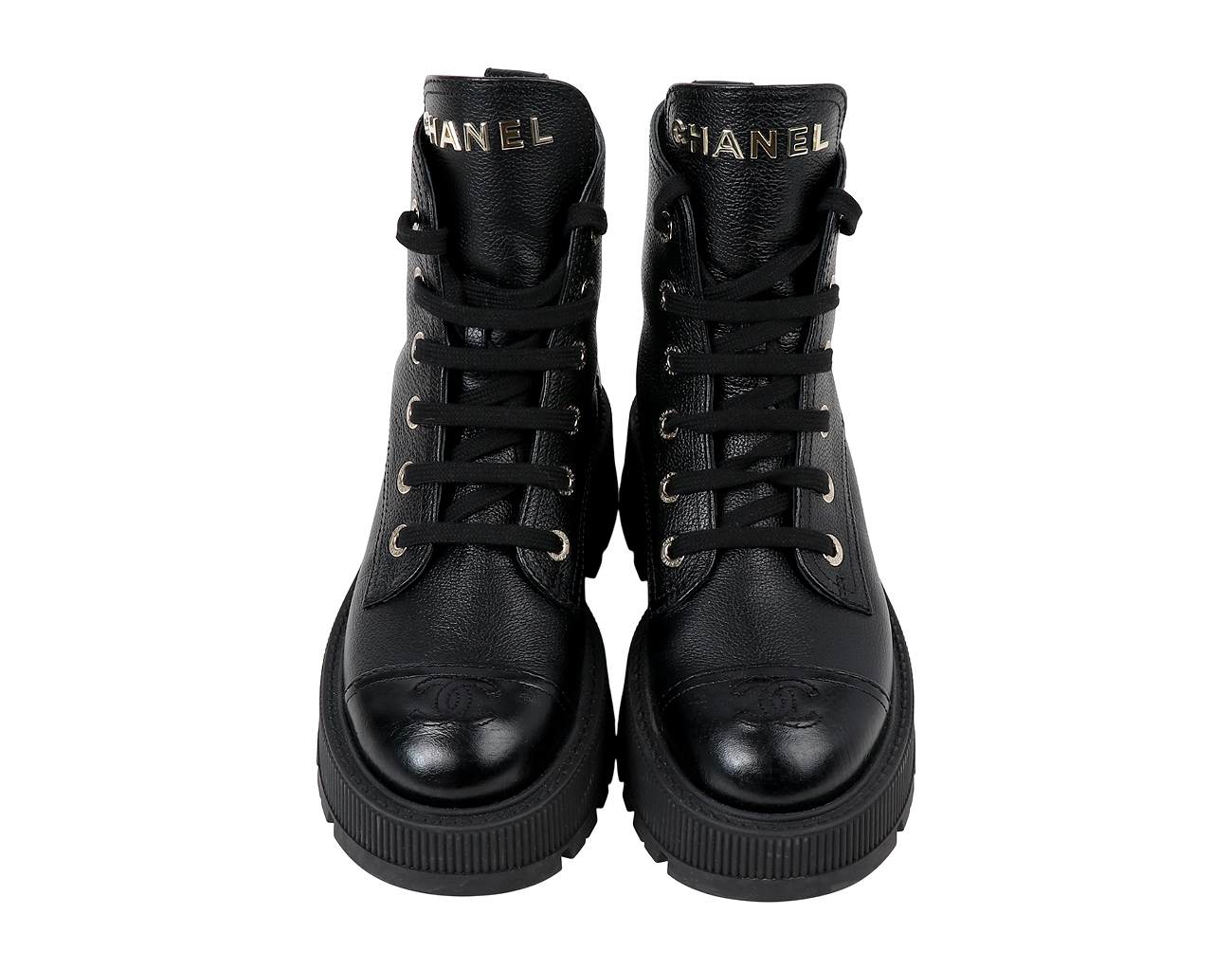 샤넬 레터링 레이스업 컴뱃 부츠 블랙 37C