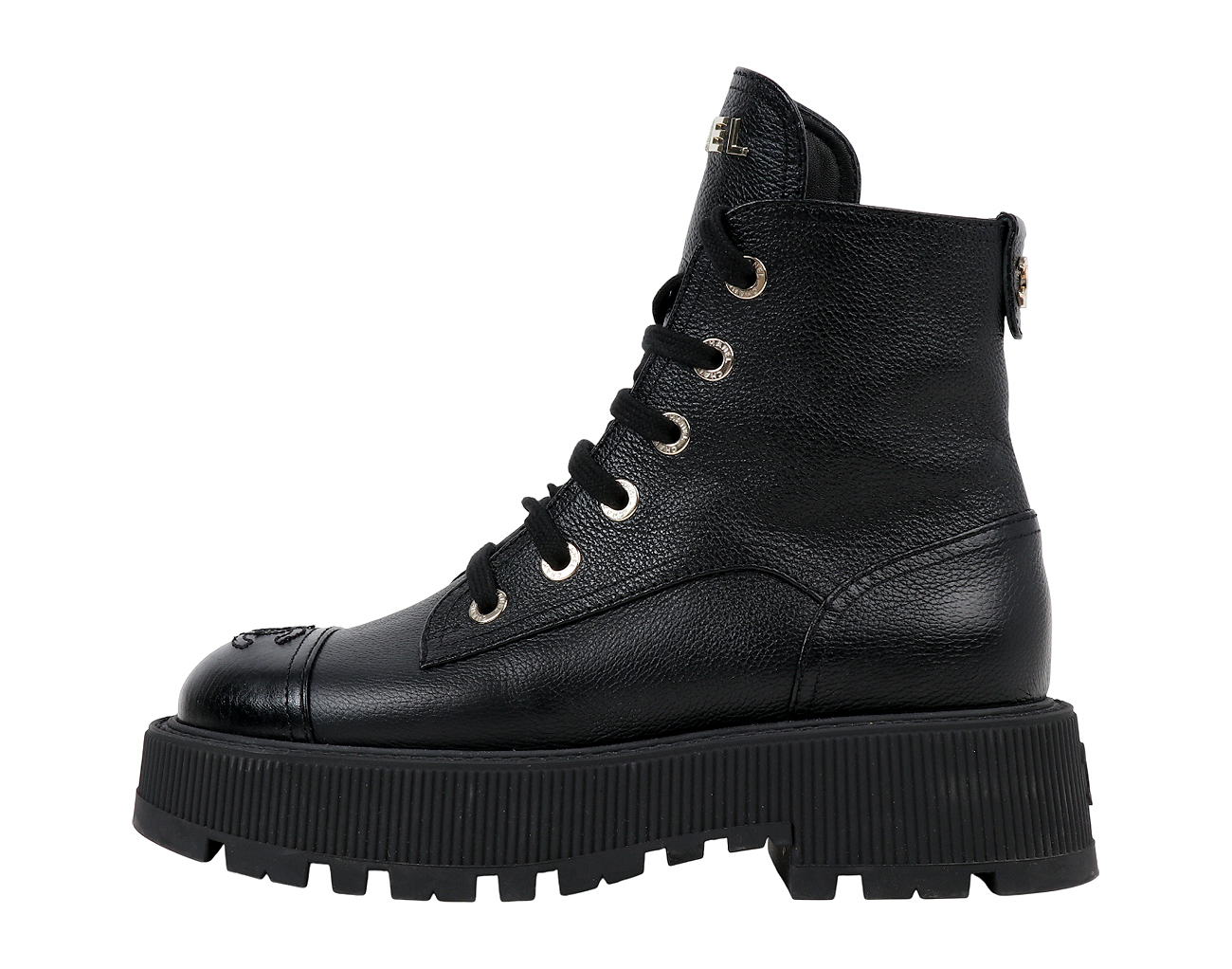 샤넬 레터링 레이스업 컴뱃 부츠 블랙 37C