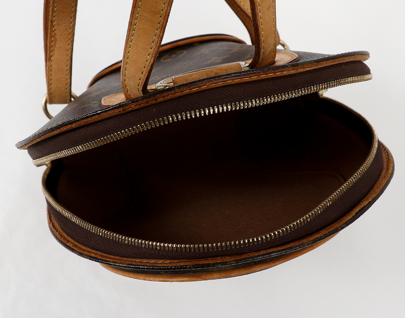 루이비통 엘립스 백팩 모노그램