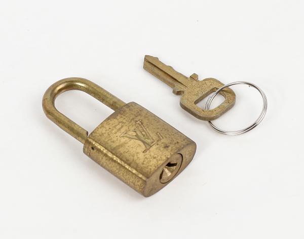 루이비통 엘립스 백팩 모노그램