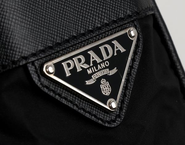 프라다 나일론 크로스백 블랙