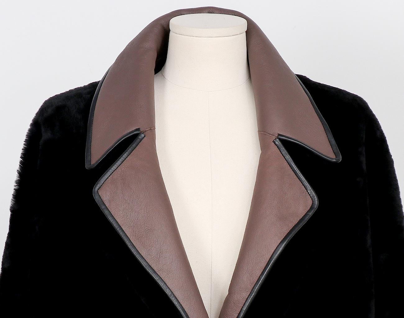 블랑샤 리버시블 무스탕 코트 블랙 브라운 38