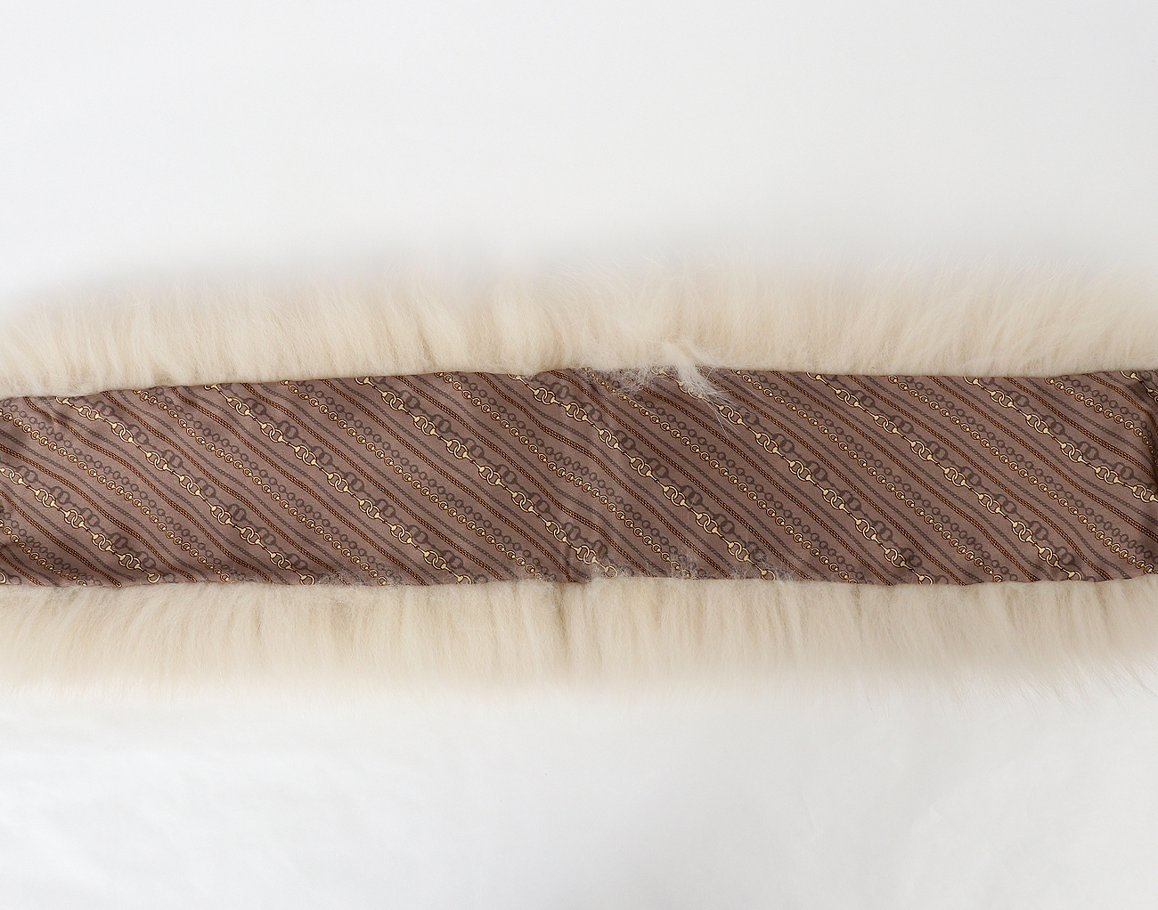 구찌 퍼 트리밍 실크 스카프 아이보리 브라운