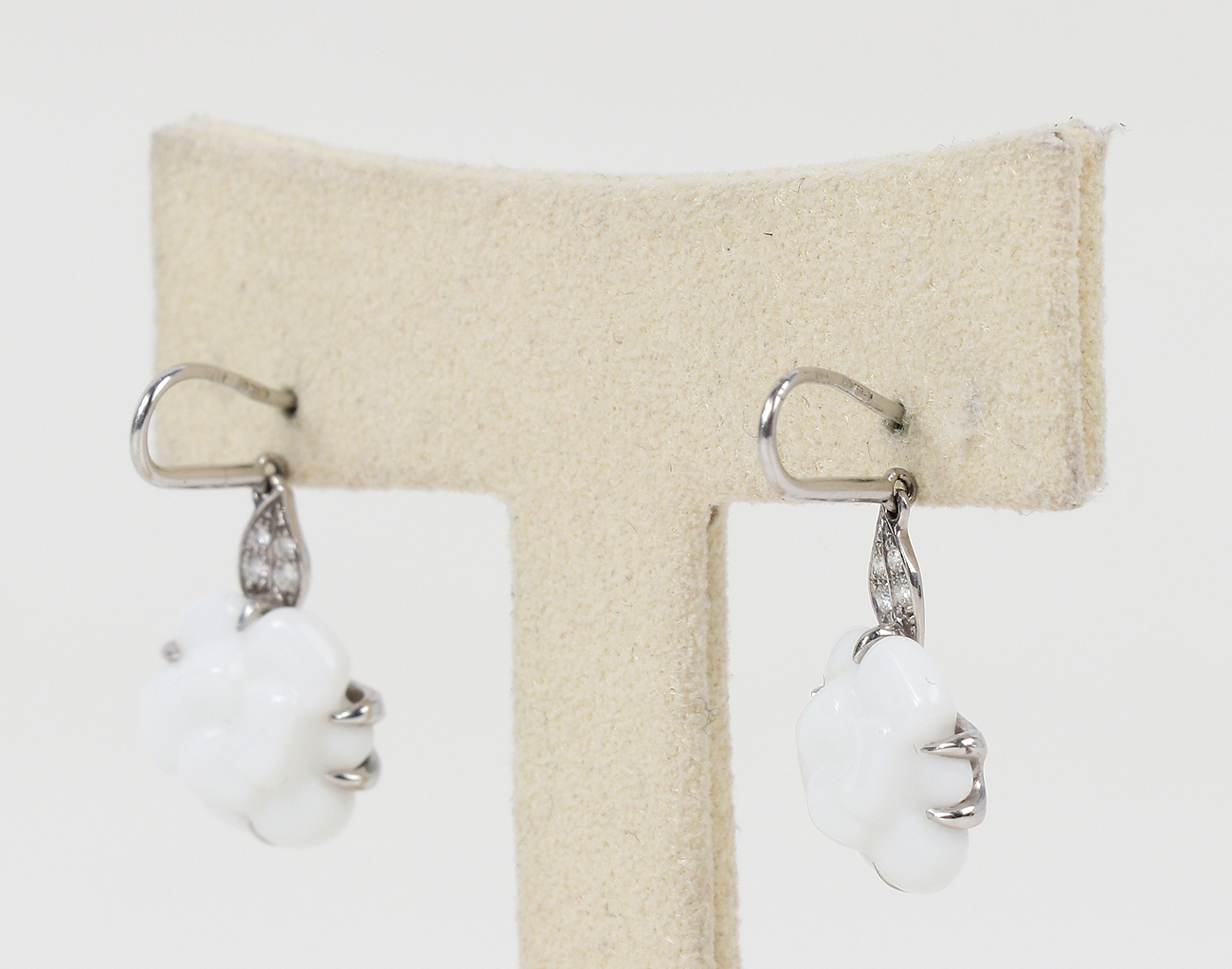 샤넬 까멜리아 드롭 이어링 화이트골드 다이아몬드