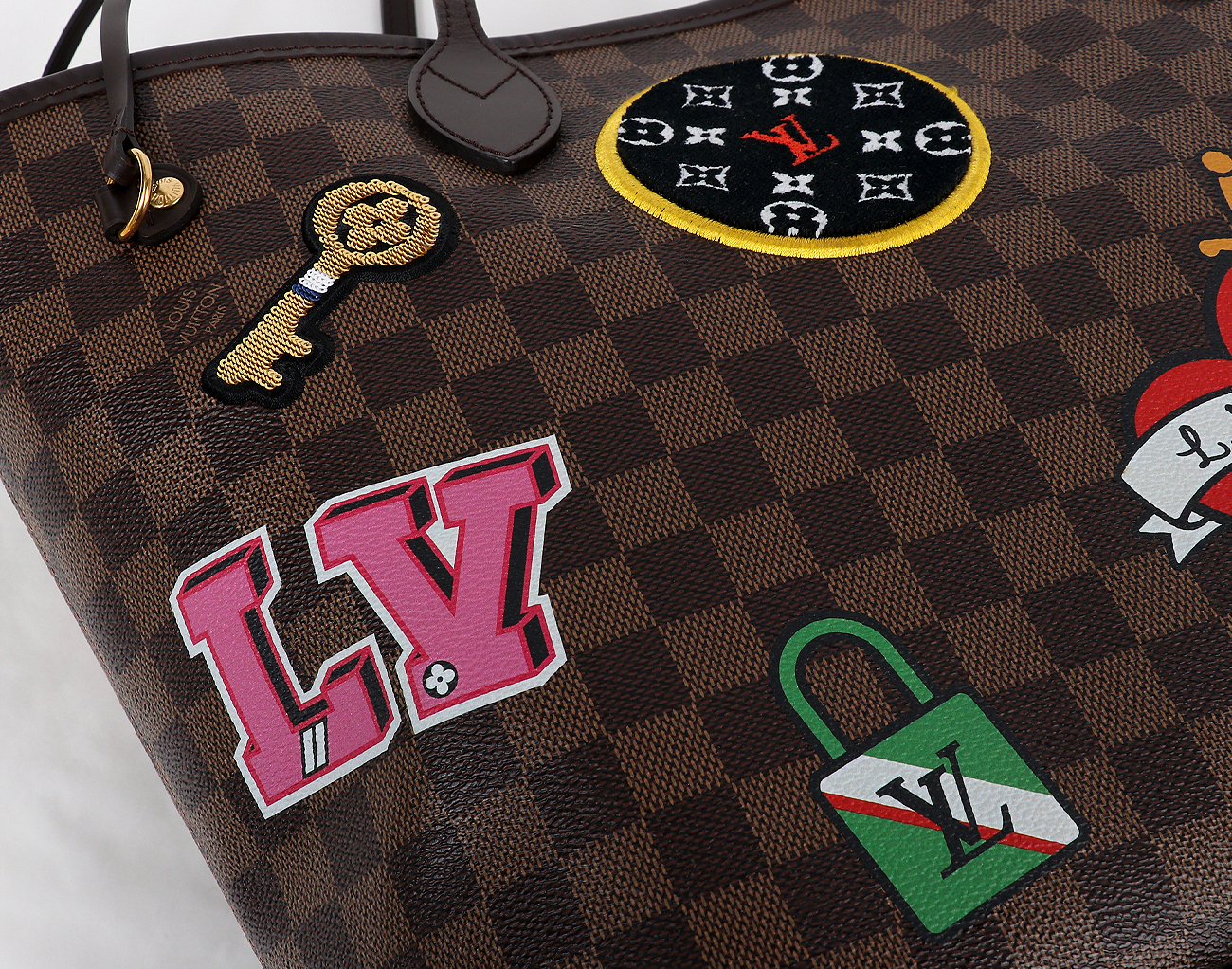 루이비통 네버풀 MM 패치 다미에 에벤