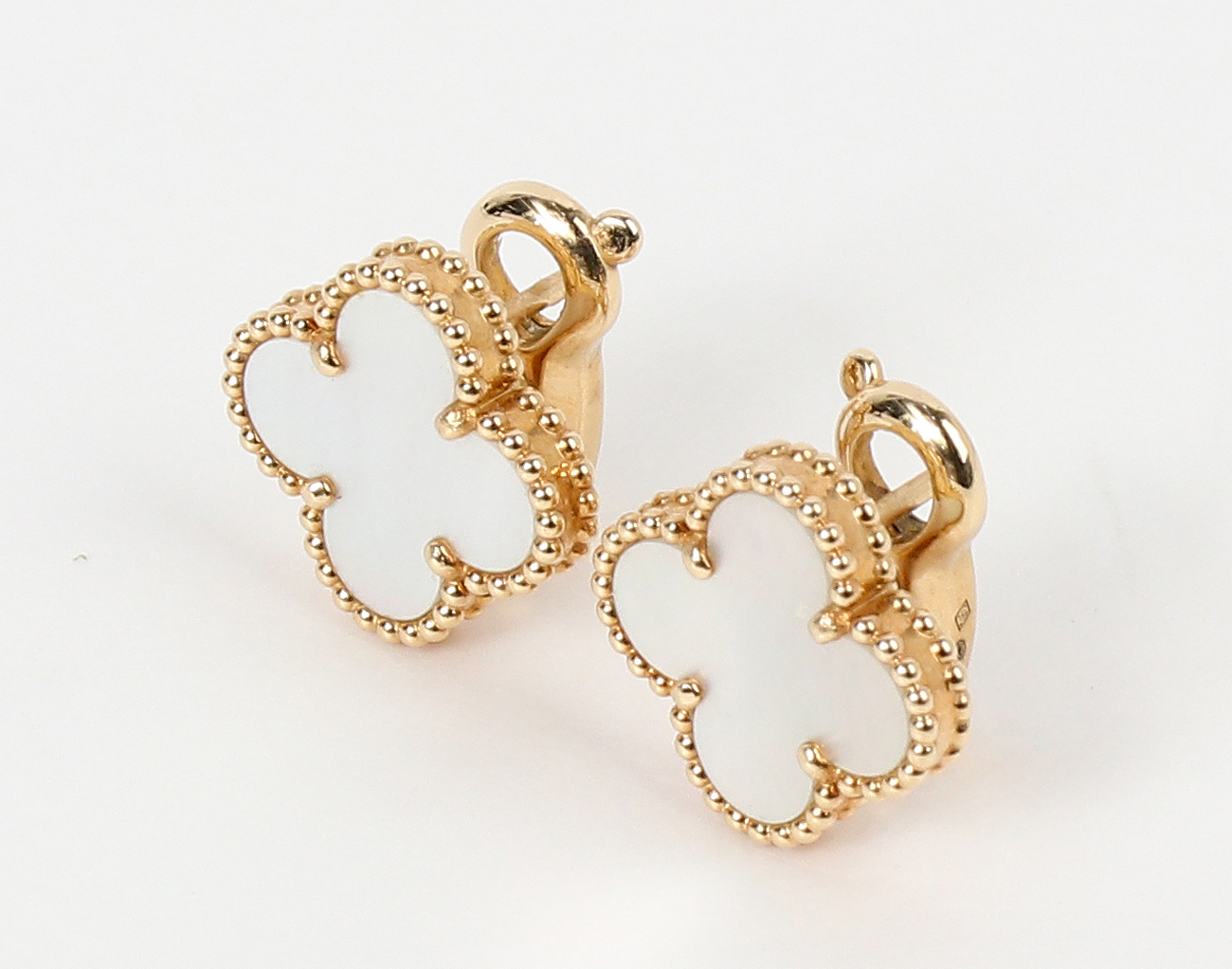 반클리프아펠 빈티지 알함브라 이어링 옐로우골드 마더오브펄