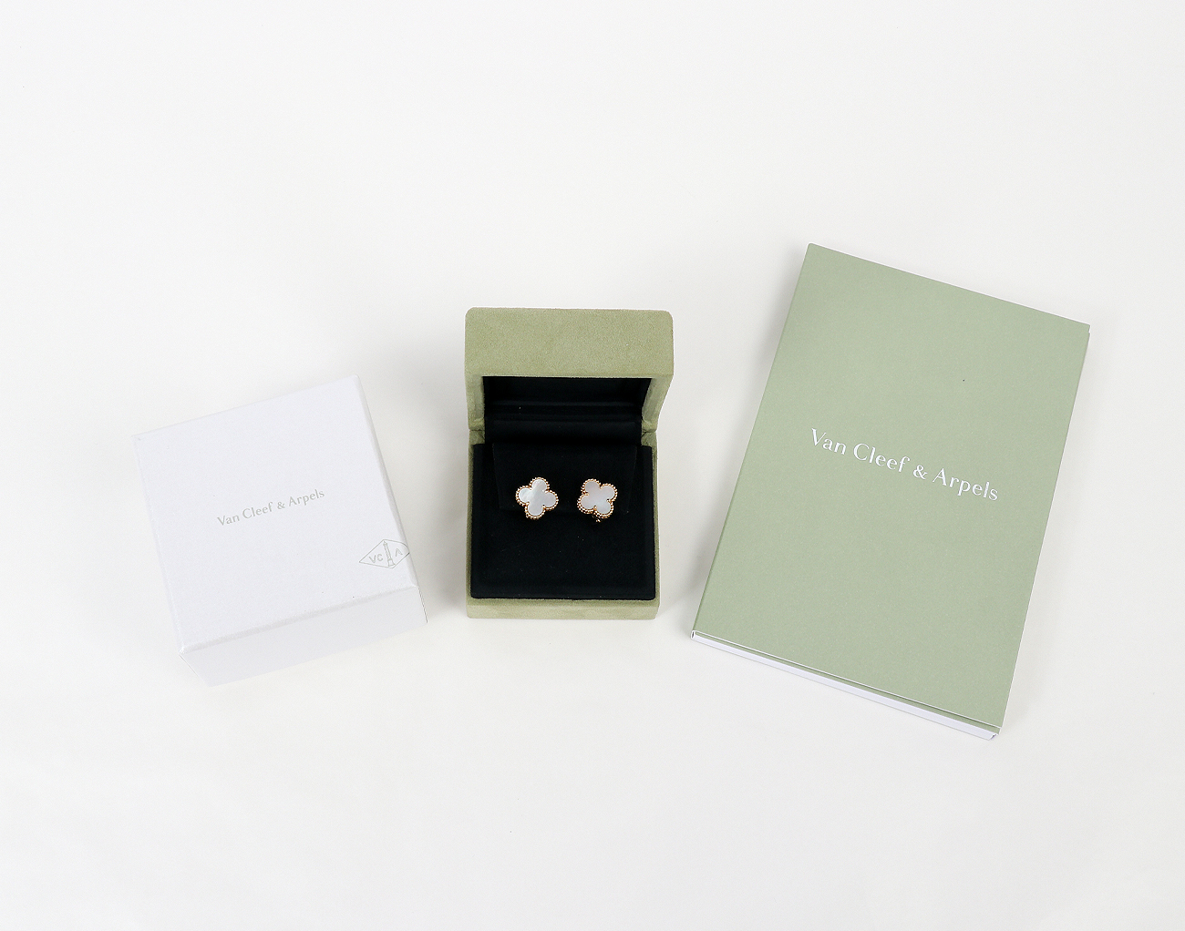 반클리프아펠 빈티지 알함브라 이어링 옐로우골드 마더오브펄