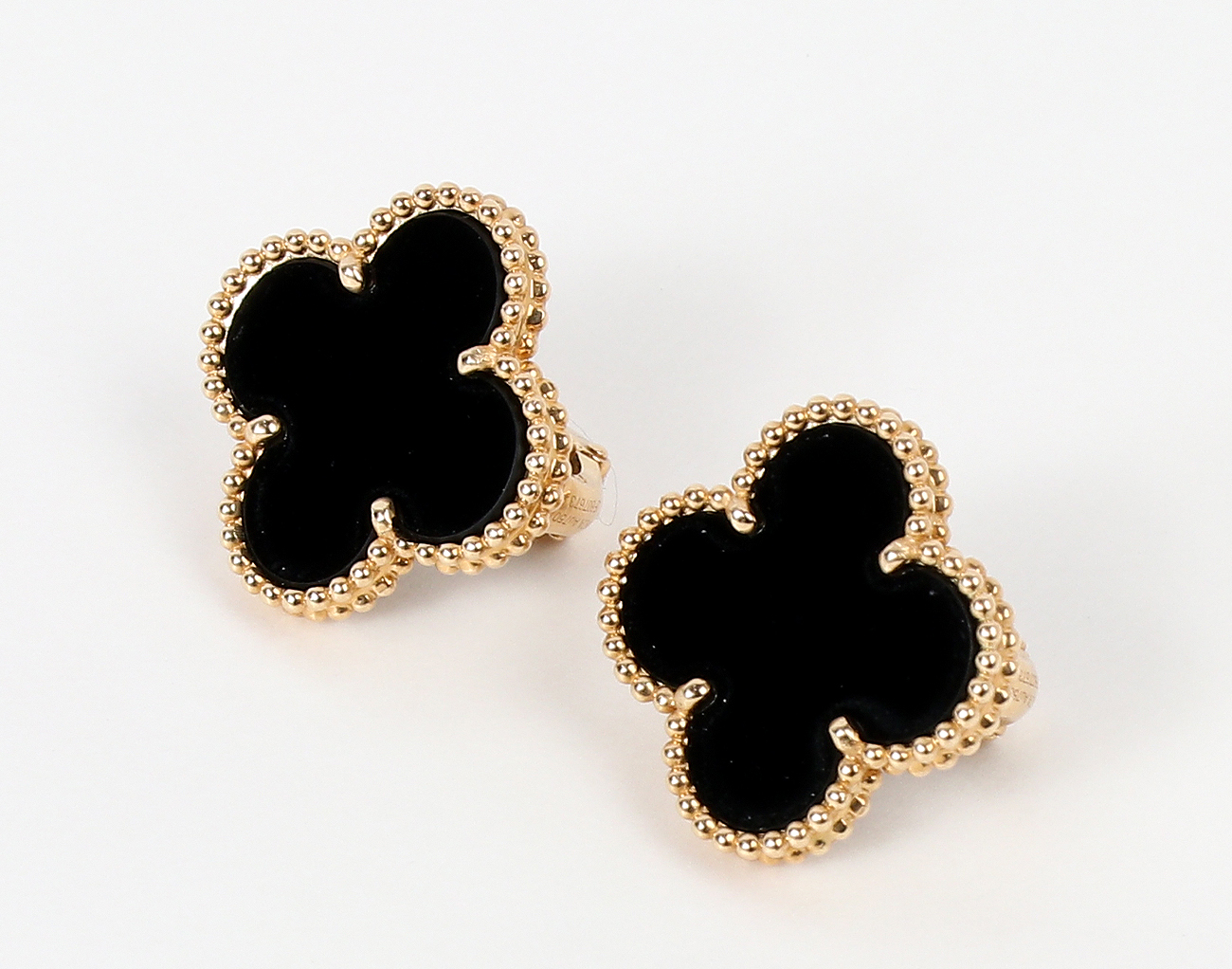 반클리프아펠 매직 알함브라 이어링 옐로우골드 오닉스