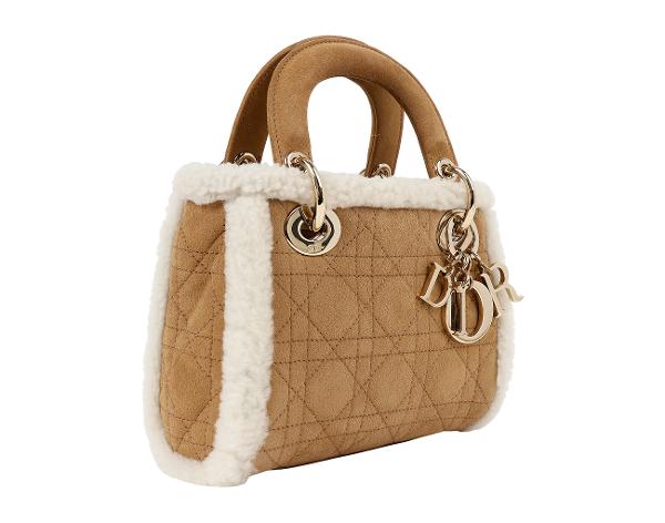 디올 레이디 디올 미니 시어링 베이지 에크루 페일골드