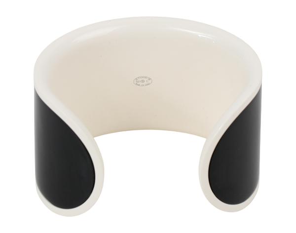 샤넬 CC 레진 커프 블랙 화이트