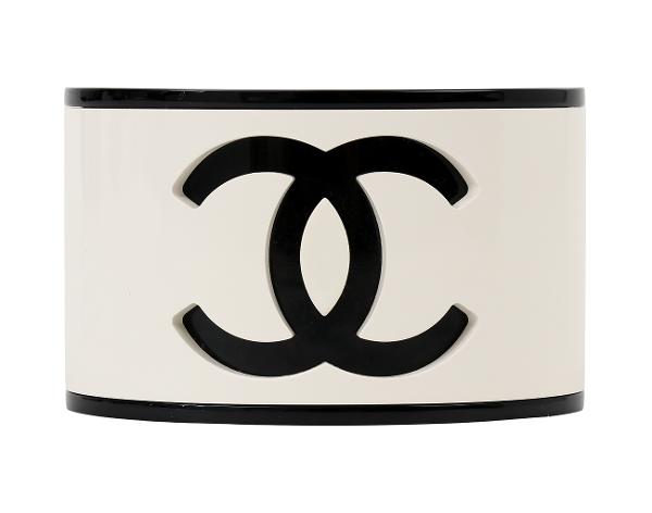 샤넬 CC 레진 커프 화이트 블랙