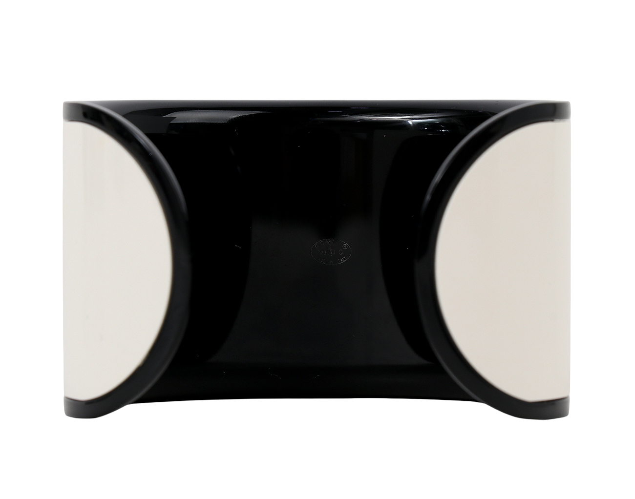 샤넬 CC 레진 커프 화이트 블랙