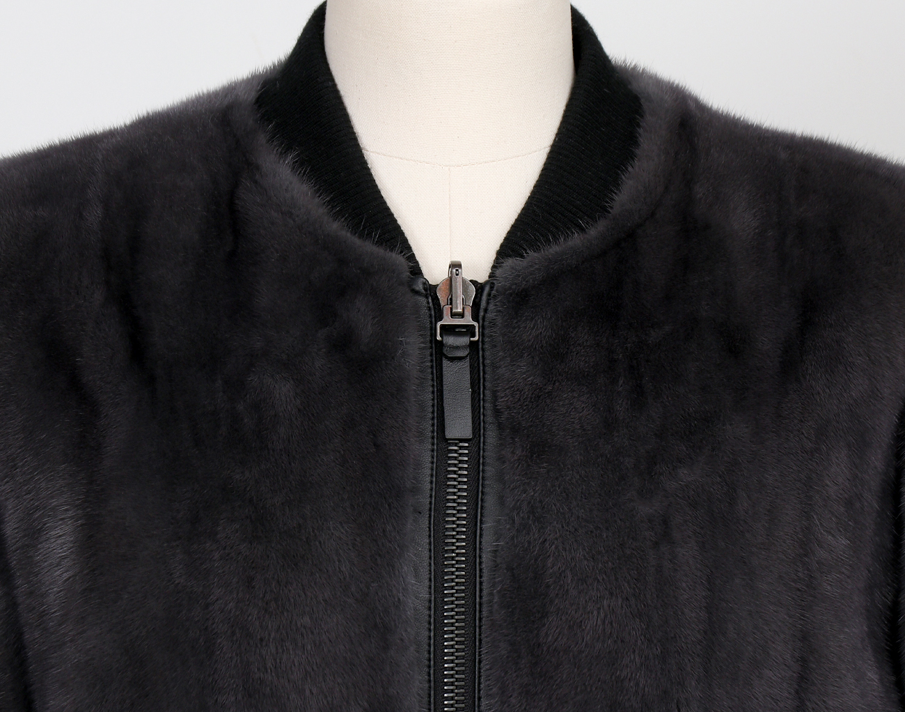 이브살로몬 아미 리버시블 밍크 코트 다크 그레이 블랙 34