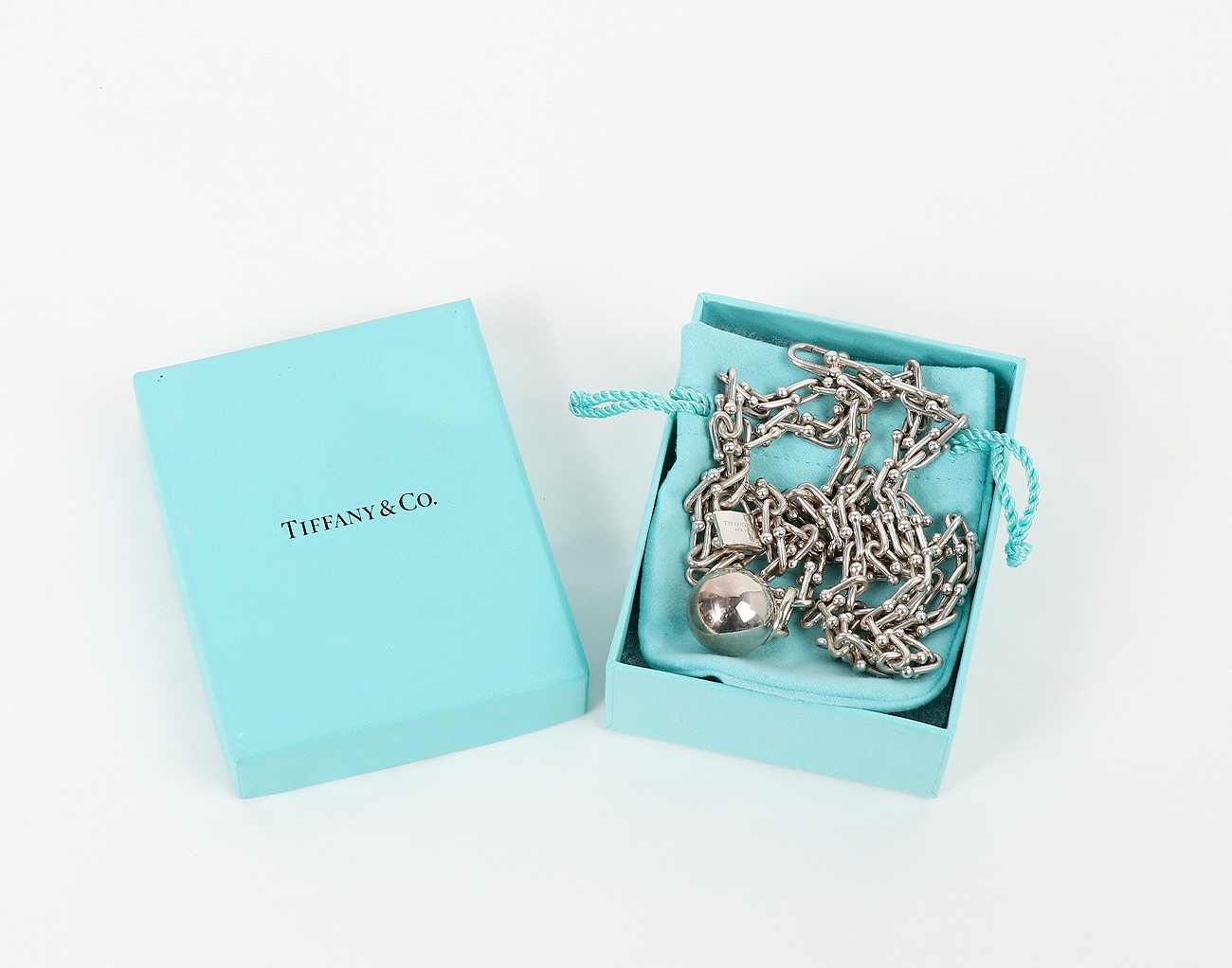 티파니앤코 하드웨어 스몰 랩 네크리스 실버