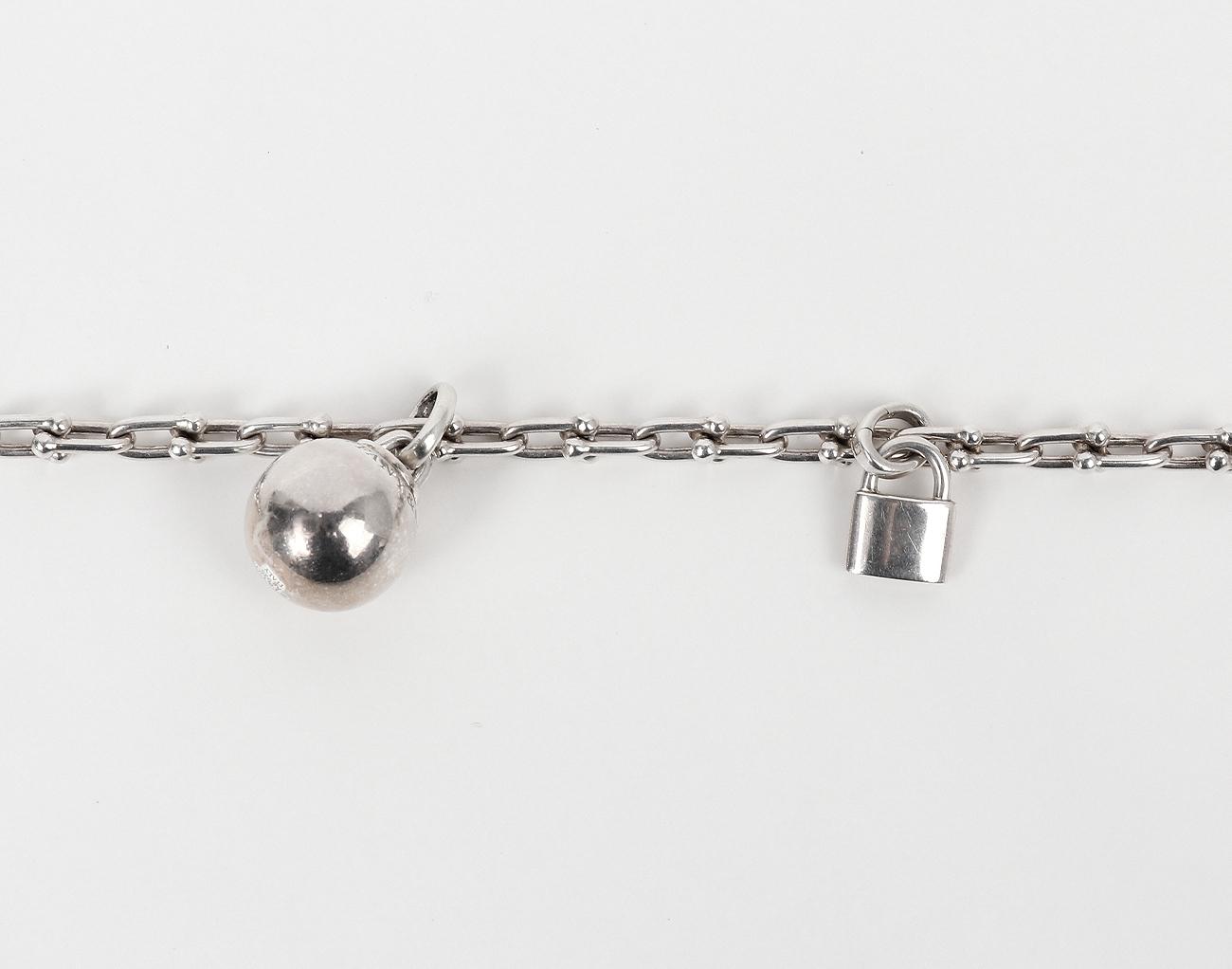 티파니앤코 하드웨어 스몰 싱글 랩 네크리스 실버