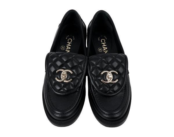 샤넬 CC 턴락 퀼티드 로퍼 블랙 36 1/2C