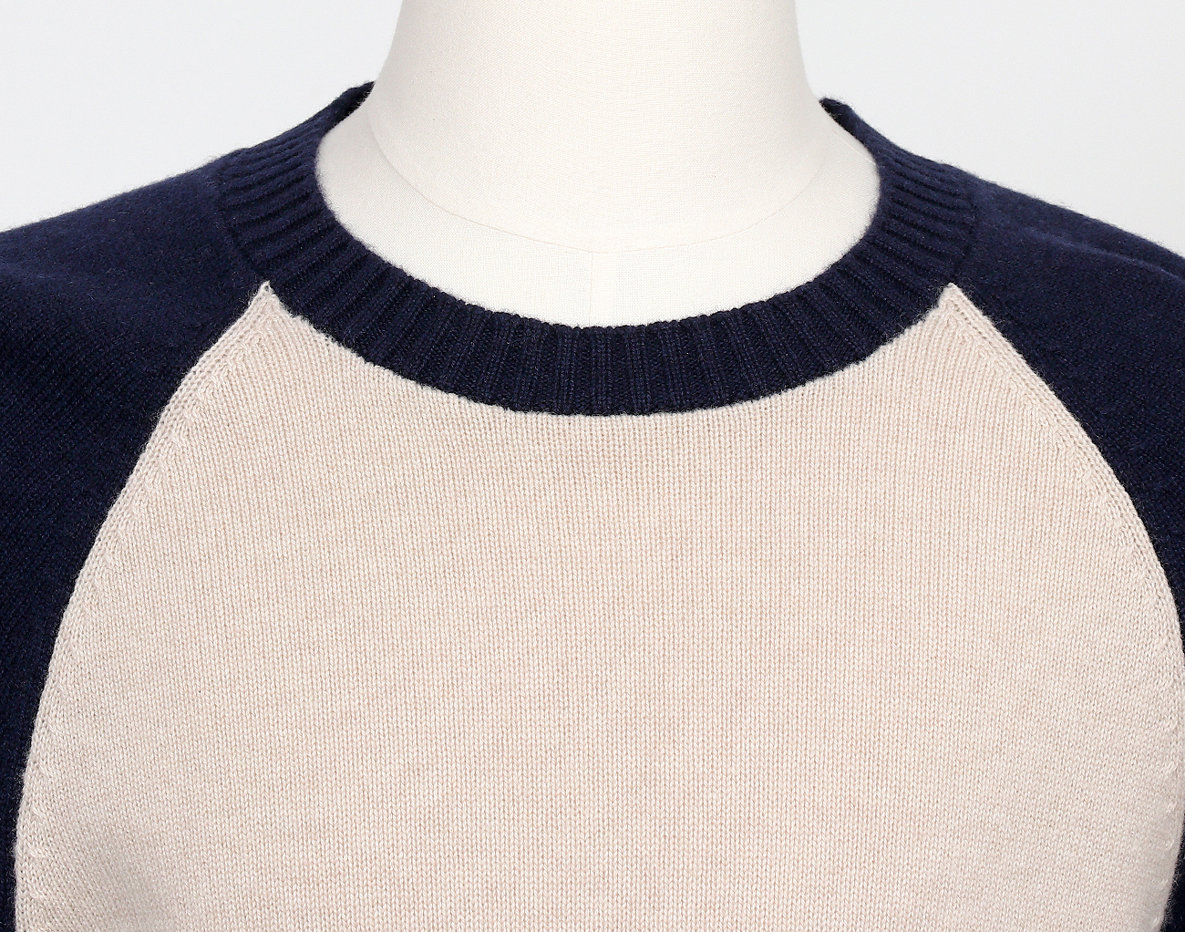 브루넬로 쿠치넬리 컬러블럭 크루넥 니트 베이지 네이비 그레이 48