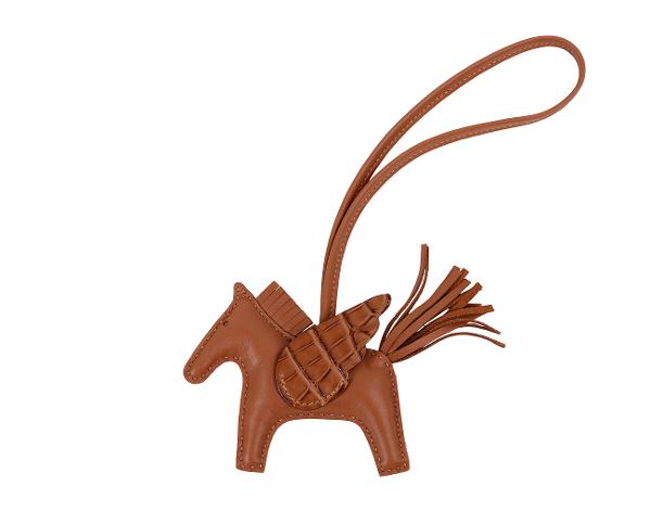 에르메스 페가수스 로데오 PM 터치 매트 엘리게이터 골드