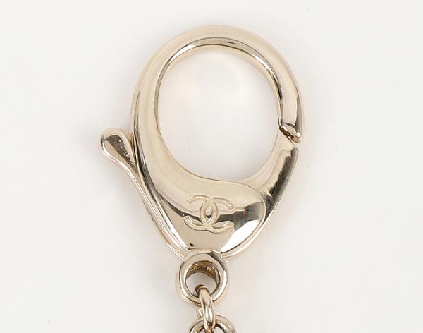 샤넬 클래식백 키링 핑크 샴페인골드