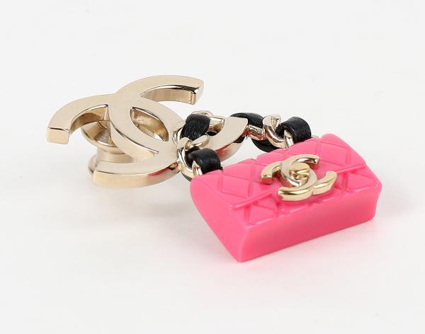 샤넬 클래식백 CC 브로치 핑크 샴페인골드