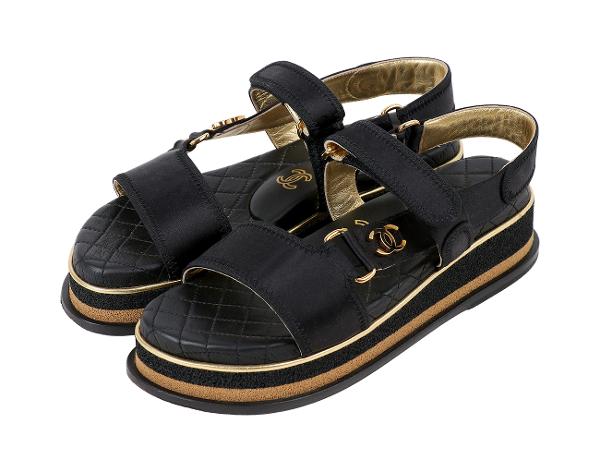 샤넬 CC 플랫폼 샌들 블랙 골드 36C