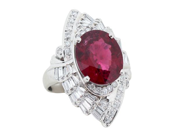 Fine Jewelry 오벌 브릴리언트 스텝 컷 루벨라이트 다이아몬드 링 퍼플리쉬 레드 10.55ct