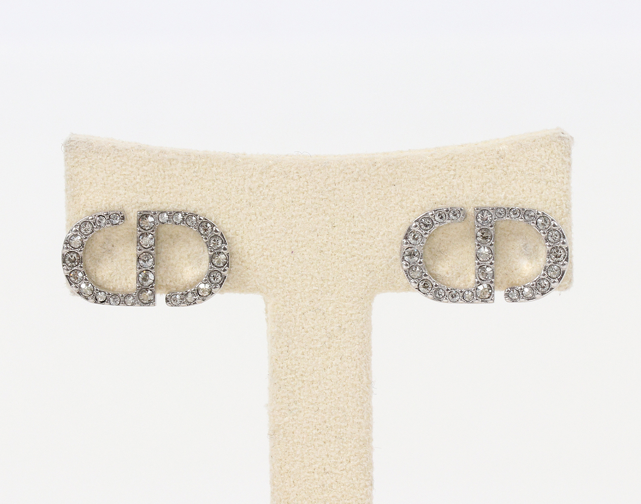 디올 쁘띠 CD 스터드 이어링 실버