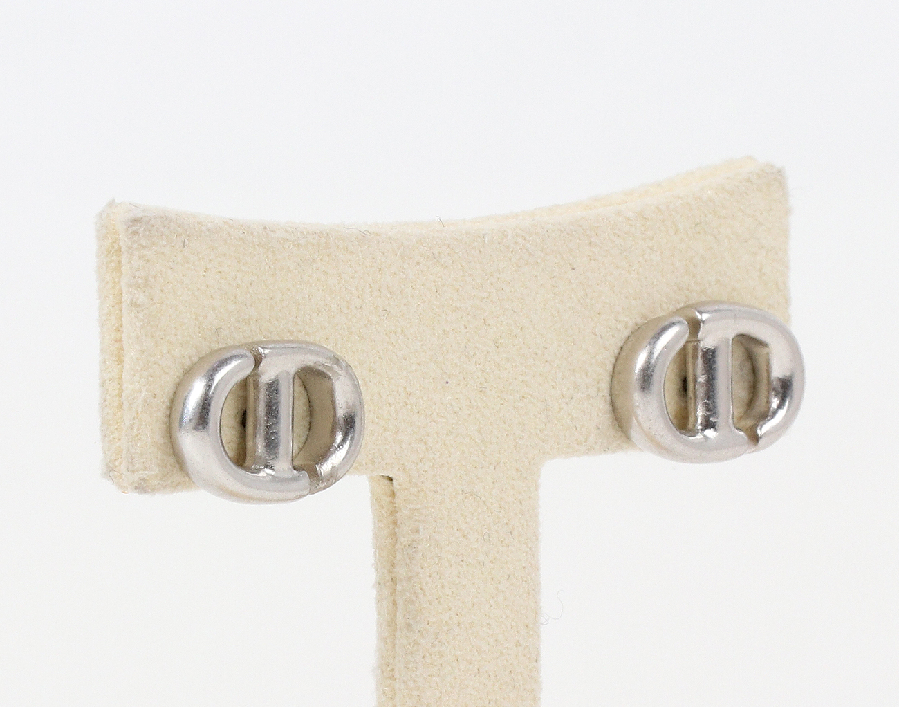 디올 CD 네이비 스터드 이어링 실버