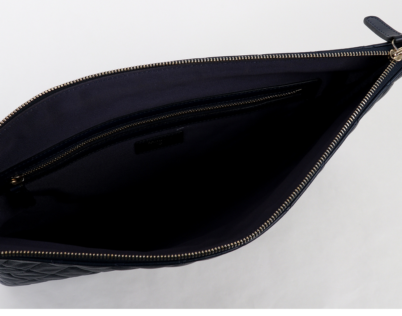 샤넬 클래식 클러치 라지 네이비 샴페인골드