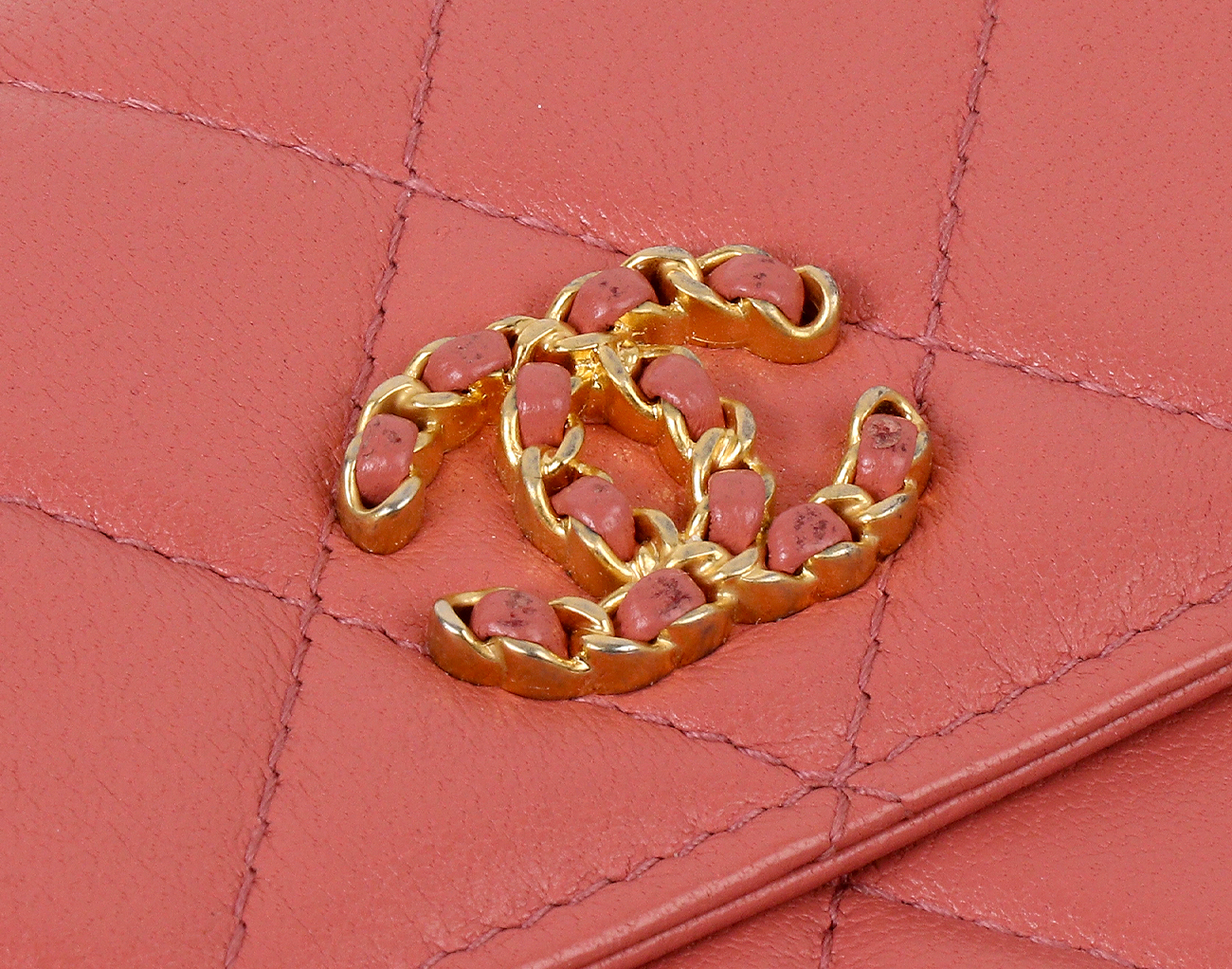 샤넬 19 체인 CC 클래식 플랩 장지갑 핑크 금장