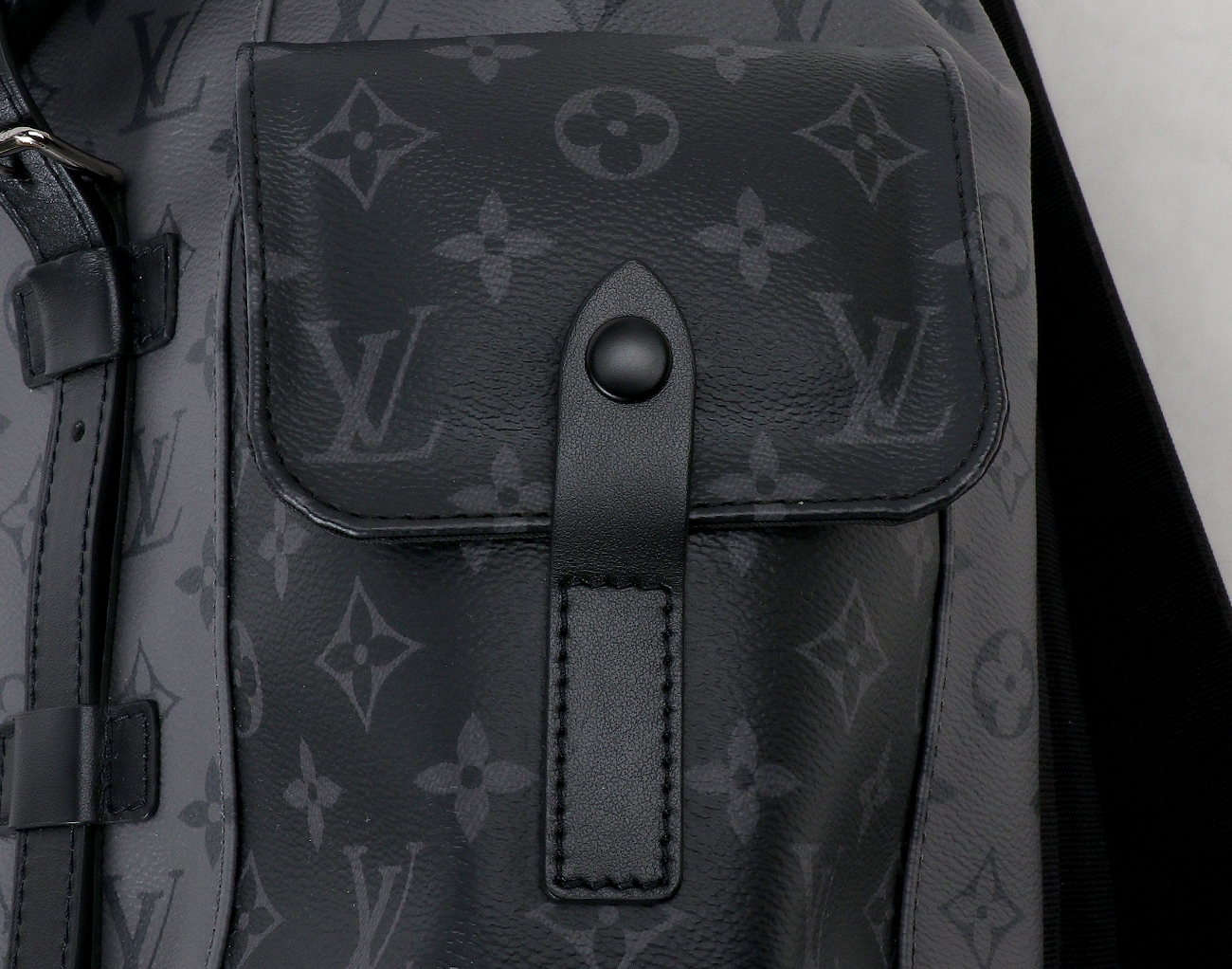 루이비통 크리스토퍼 MM 모노그램 이클립스