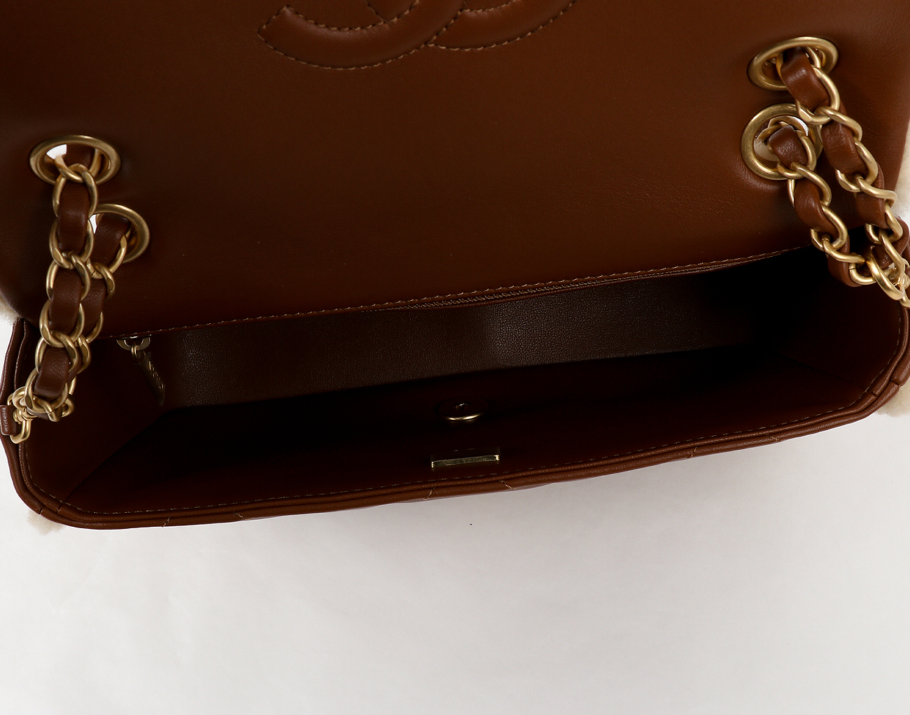 샤넬 시어링 플랩백 베이지 브라운 금장