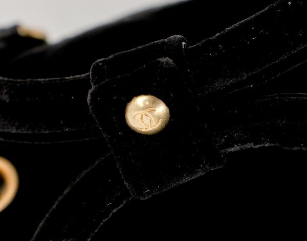 샤넬 벨벳 탑핸들 볼링 플랩백 블랙 빈티지금장