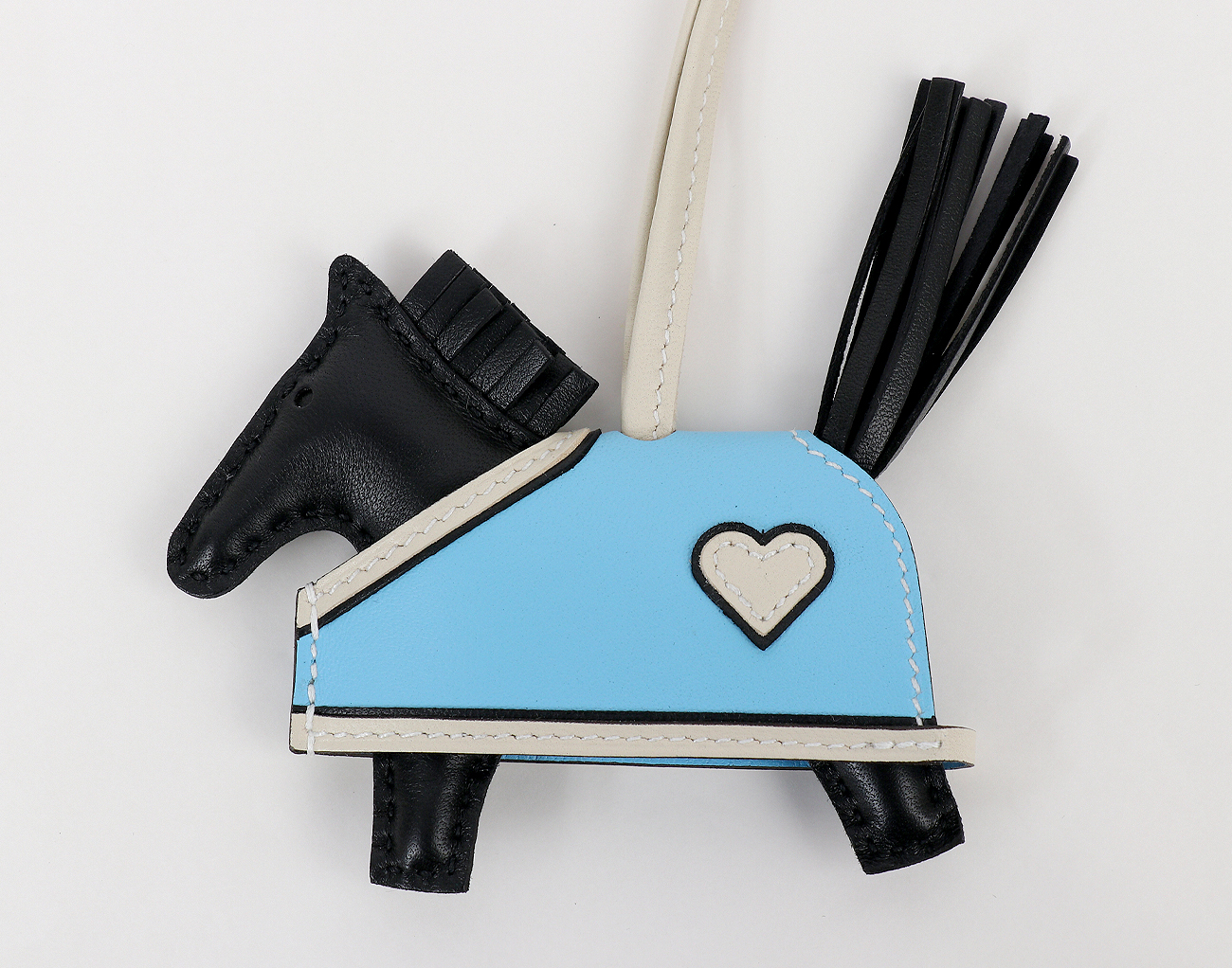 에르메스 로데오 로베오 꾀흐 PM 블랙 크레 셀레스트