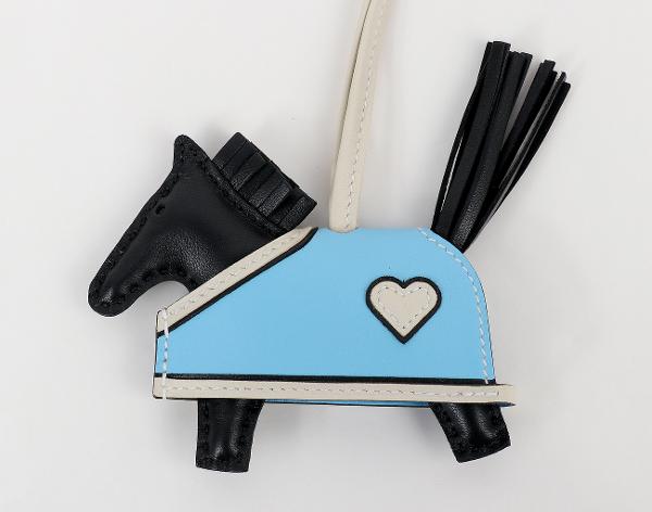 에르메스 로데오 로베오 꾀흐 PM 블랙 크레 셀레스트