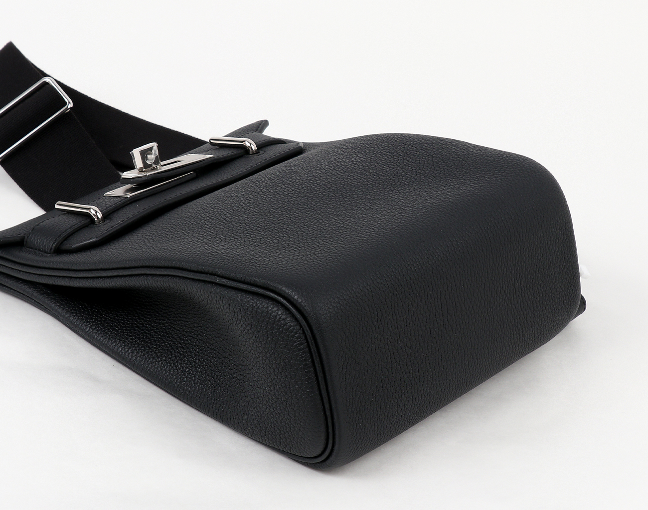 에르메스 핵 아도 PM 블랙 은장 W