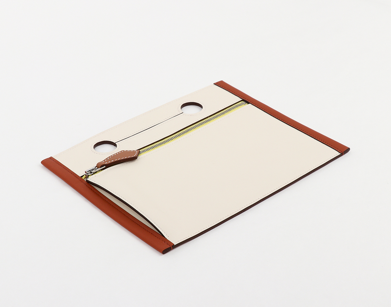 에르메스 컬러매틱 백포켓 파우치 30 나타 뀌브르 라임 은장 U