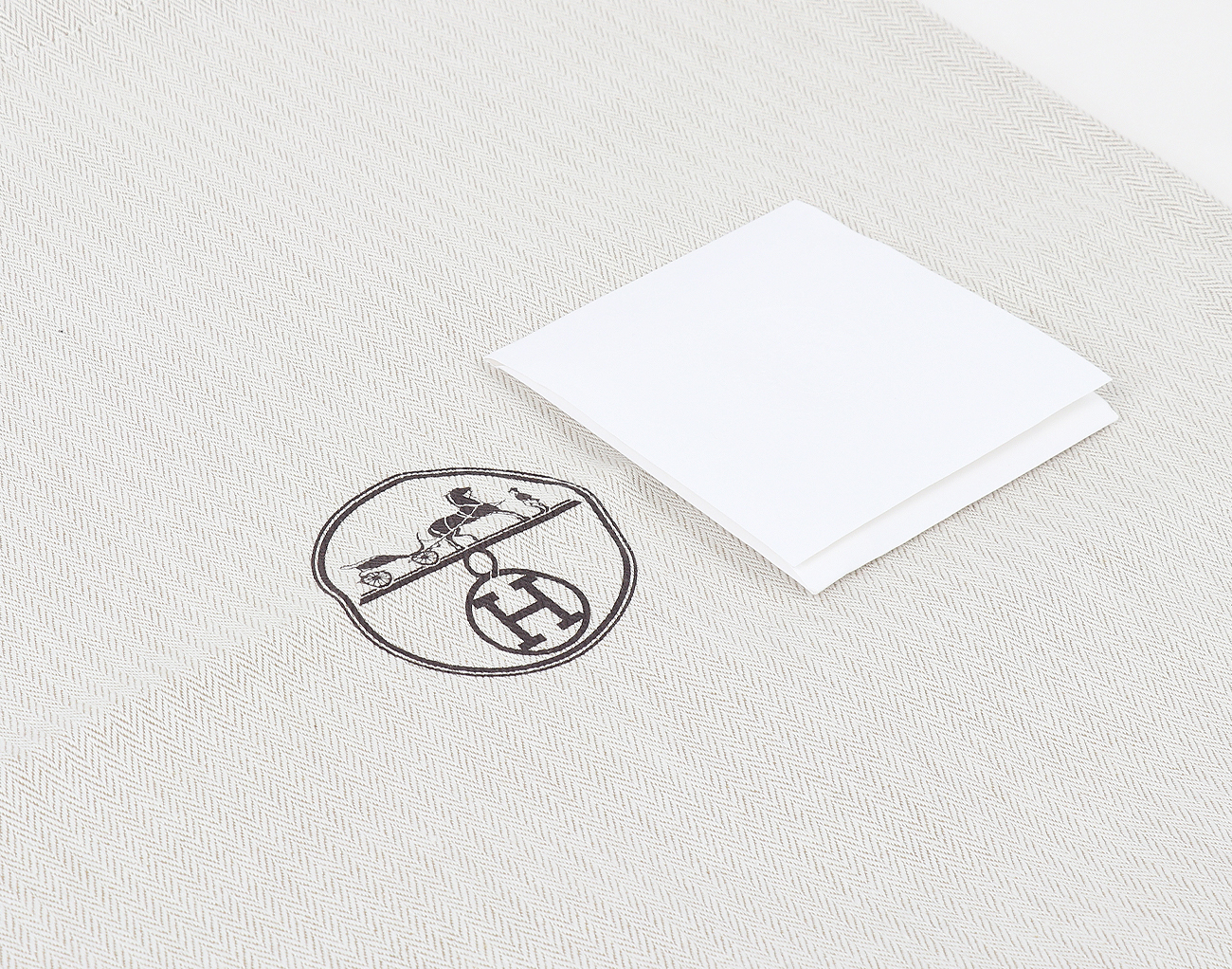 에르메스 린디 26 아르두아즈 은장 W