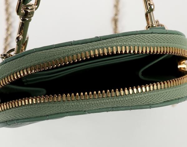 디올 레이디 폰 홀더 이터리얼 그린