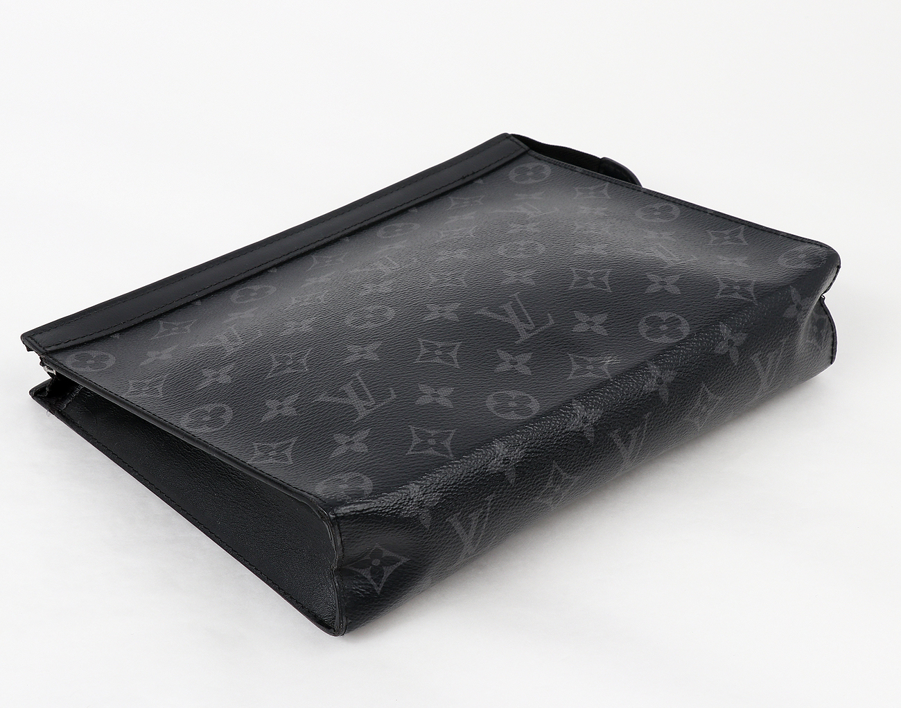 루이비통 포쉐트 보야주 MM 모노그램 이클립스