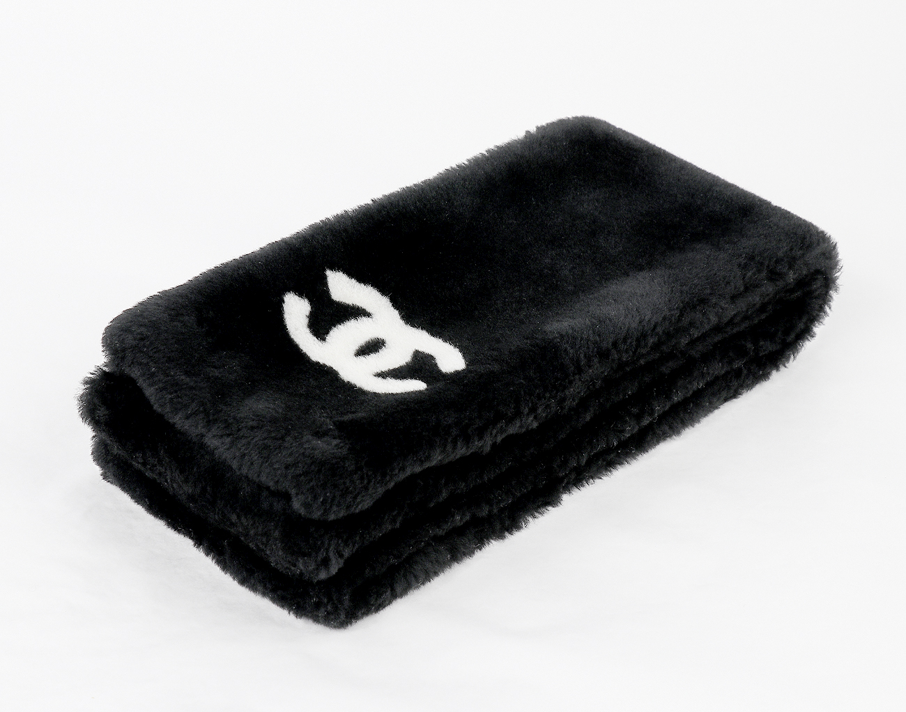 샤넬 CC 시어링 머플러 블랙 화이트