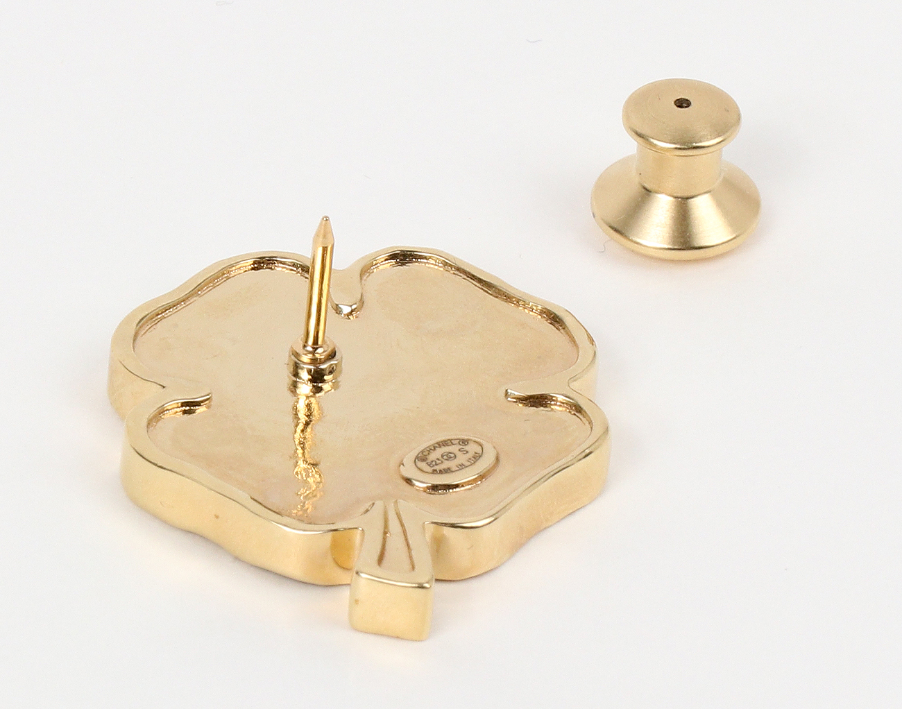 샤넬 깜봉 네잎클로버 브로치 블랙 금장