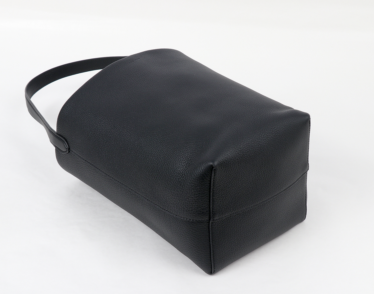 더로우 N/S 파크 토트백 미디움 블랙