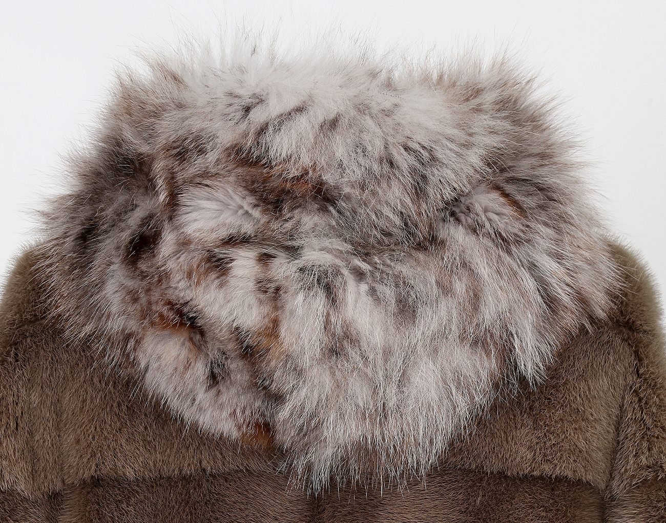 바이트 줄리아나 테조 밍크 코트 브라운 40