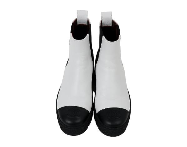 샤넬 백 턴락 CC 첼시 앵클 부츠 화이트 블랙 36 1/2C