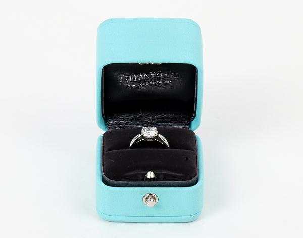 티파니앤코 티파니 하모니 라운드 브릴리언트 웨딩 링 플래티넘 1.40ct