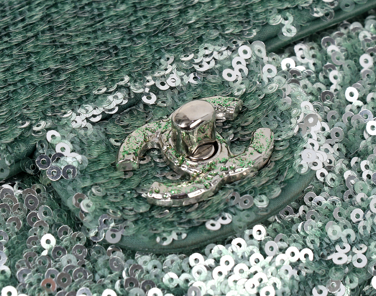 샤넬 시퀀 미니 플랩백 그린 은장